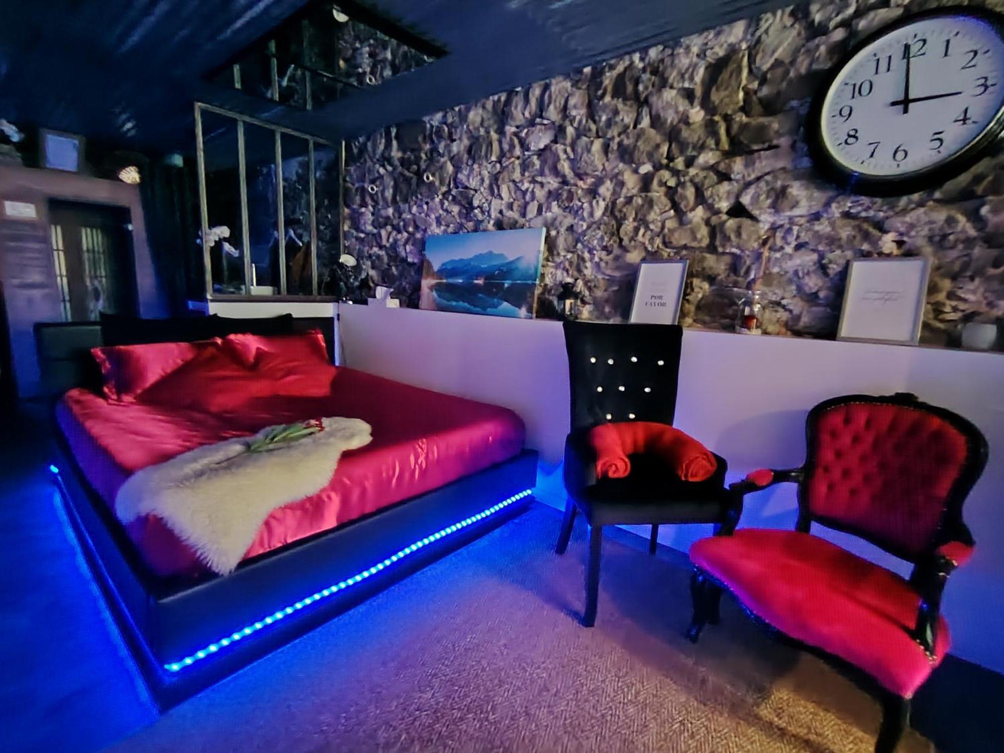 Sweet Loft Grenoble-Love Room Avec Jacuzzi & Sauna Esterno foto