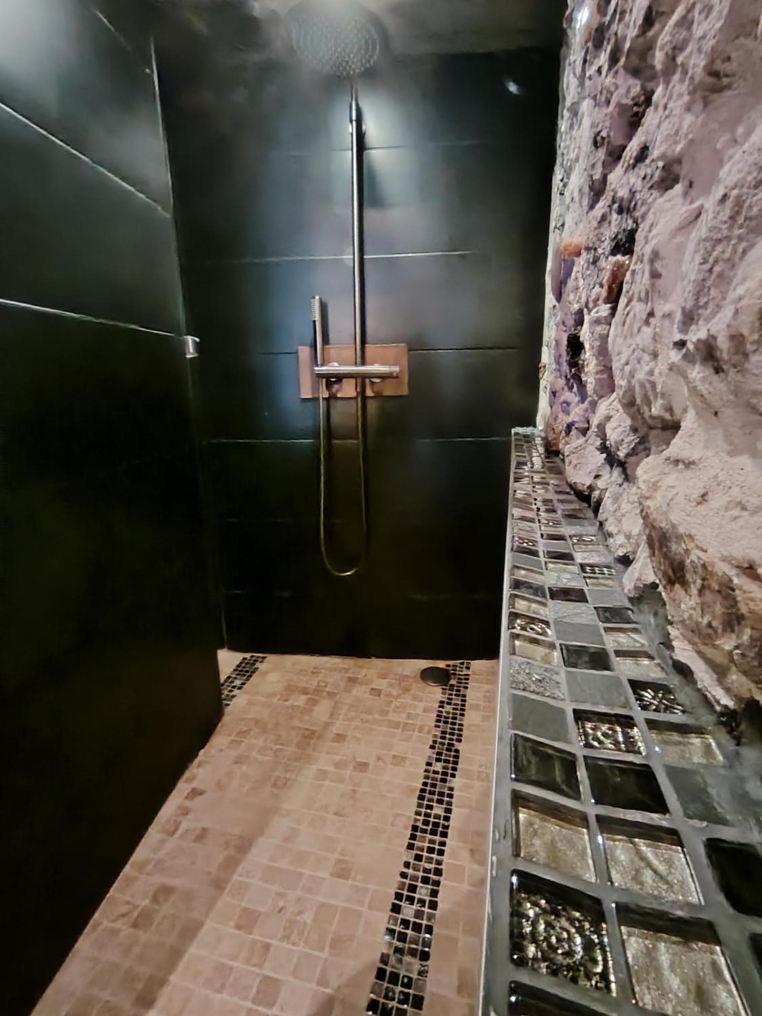 Sweet Loft Grenoble-Love Room Avec Jacuzzi & Sauna Esterno foto